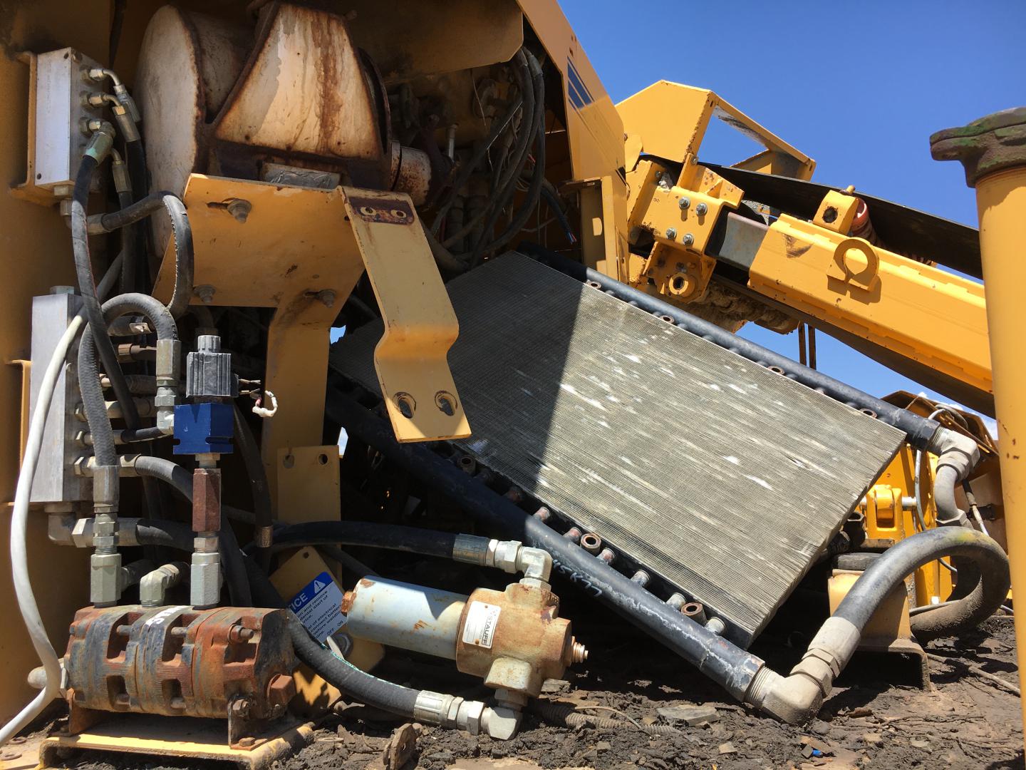 ./imagenes/INVOICE/2019/16119/PAVIMENTADORA PARA BORDES COMACO GT-3600 (3).JPG